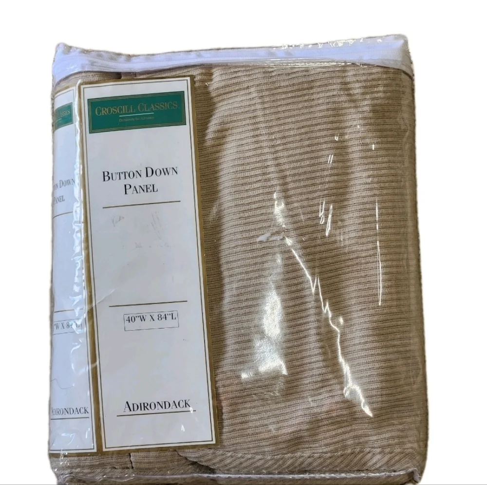 NWT Croscill Classics Adirondack Button-Down Curtain Panel 40″×84″